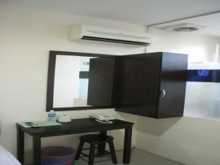 Rafayeh Hotel Серембан Екстериор снимка