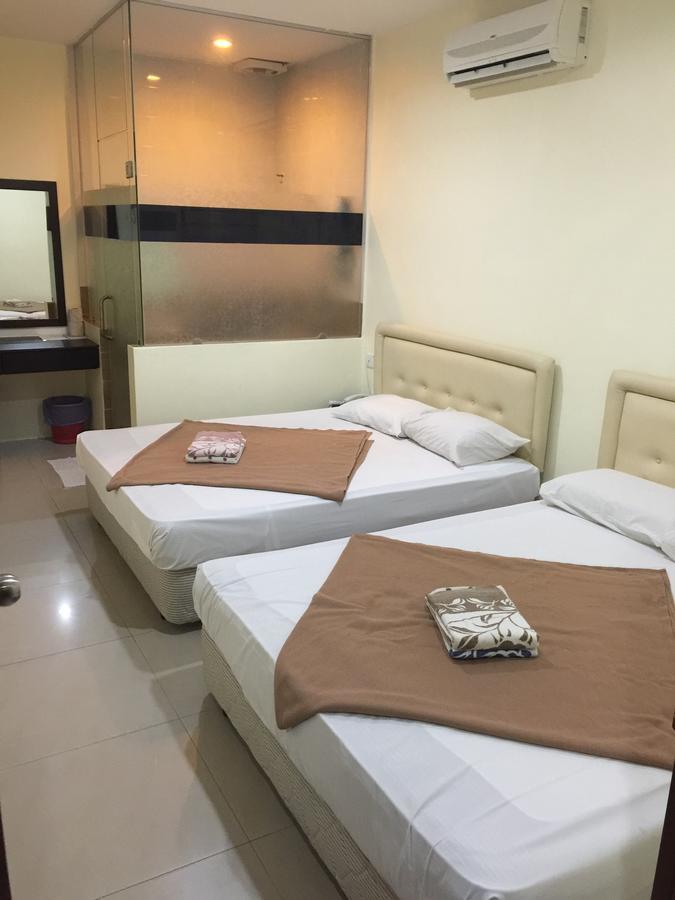 Rafayeh Hotel Серембан Екстериор снимка