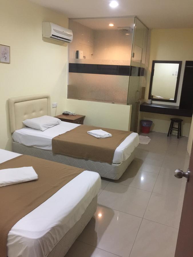 Rafayeh Hotel Серембан Екстериор снимка